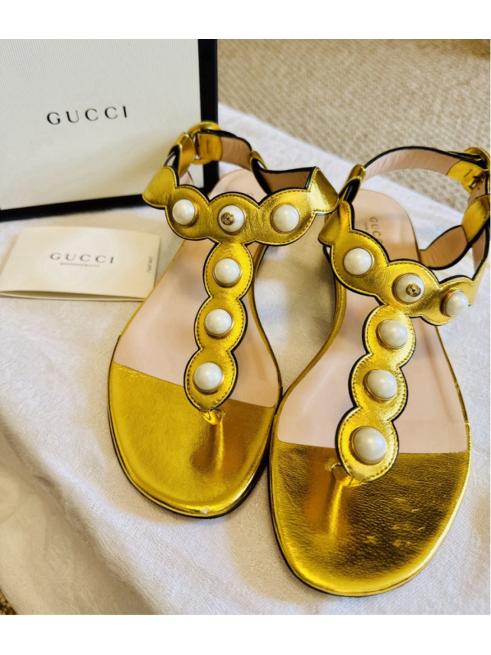 GUCCI METALLIC GOLD LEATHER FAUX PEARL GG LOGO SANDALS SZ Eu40 US 10